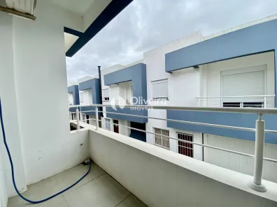 Casa de Condomínio com 2 Quartos à venda, 82m² no Tomazetti, Santa Maria