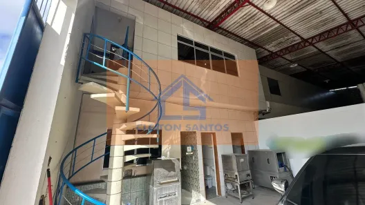 Galpão / Depósito / Armazém para alugar, 340m² no Ipsep, Recife