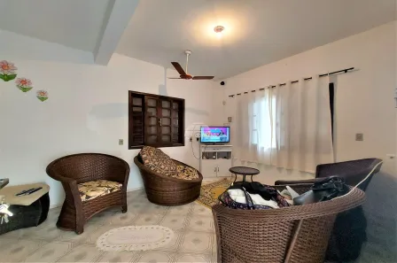 Sobrado com 5 Quartos à venda, 145m² no , Itapoá