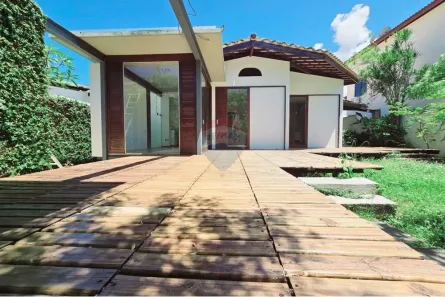 Casa de Condomínio com 3 Quartos à venda, 245m² no Piatã, Salvador