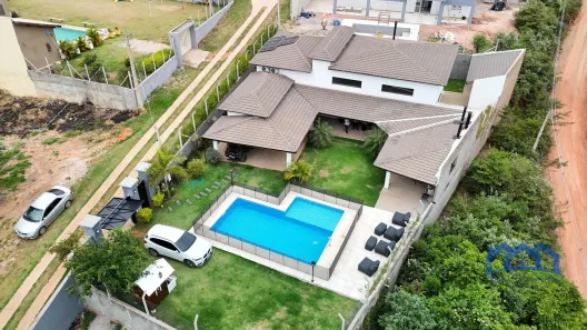 Fazenda / Sítio / Chácara com 3 Quartos à venda, 1600m² no Dona Catarina, Mairinque