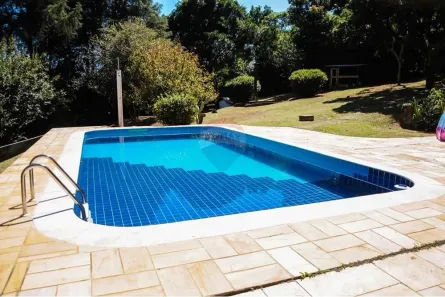Fazenda / Sítio / Chácara com 3 Quartos à venda, 325m² no Maracanã, Jarinu