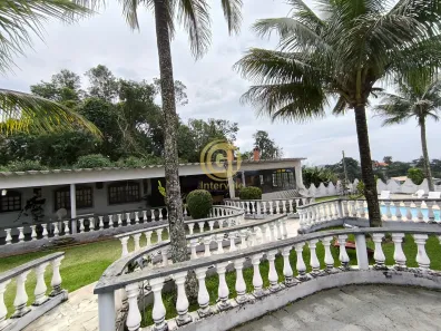 Fazenda / Sítio / Chácara com 4 Quartos à venda, 1040m² no , Igaratá