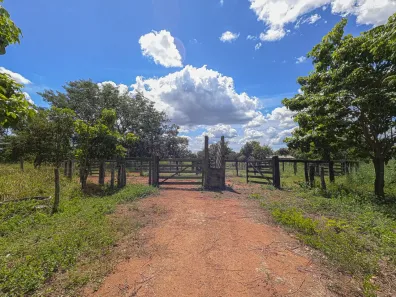 Fazenda / Sítio / Chácara com 3 Quartos à venda, 121m² no Área Rural de Formosa, Formosa