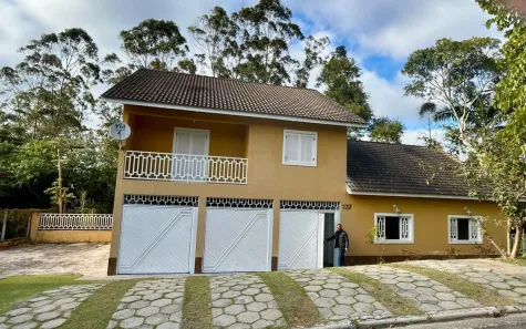 Casa de Condomínio com 3 Quartos para venda ou aluguel, 286m² no Jardim dos Ipês, Embu das Artes