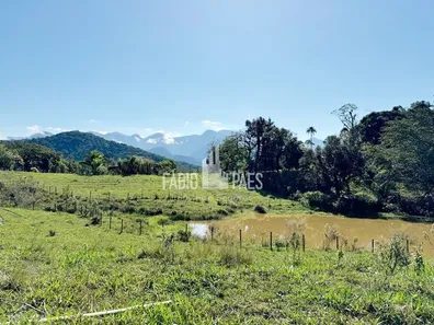 Fazenda / Sítio / Chácara com 2 Quartos à venda, 372000m² no Maraporã, Cachoeiras de Macacu