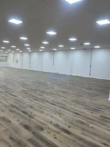 Galpão / Depósito / Armazém para alugar, 1001m² no Alphaville Industrial, Barueri