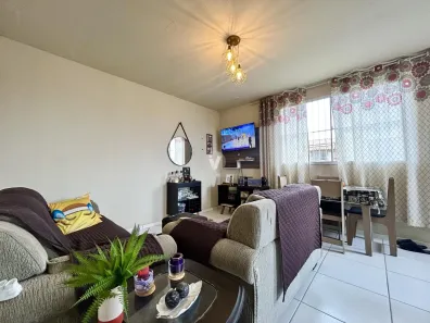 Casa com 2 Quartos à venda, 42m² no Tomazetti, Santa Maria