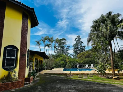 Fazenda / Sítio / Chácara com 3 Quartos para venda ou aluguel, 5465m² no Condomínio Lagoinha, Jacareí