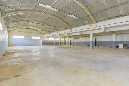 Galpão / Depósito / Armazém com 4 Quartos para venda ou aluguel, 800m² no Jardim Nossa Senhora das Gracas, Campina Grande do Sul