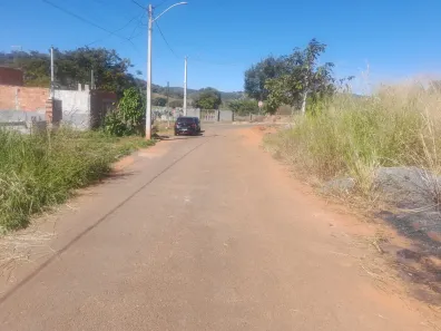 Casa de Vila com 1 Quarto à venda, 50m² no Centro, Trindade