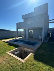 Casa de Condomínio com 3 Quartos à venda, 135m² no Jardins Capri, Senador Canedo