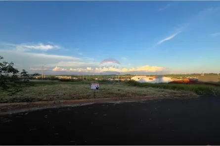 Terreno / Lote / Condomínio à venda, 160m² no , Cravinhos