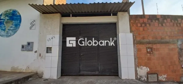 Galpão / Depósito / Armazém para alugar, 40m² no Santa Rafaela, Montes Claros