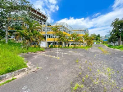 Prédio Inteiro para venda ou aluguel, 3500m² no Vila Jovina, Cotia