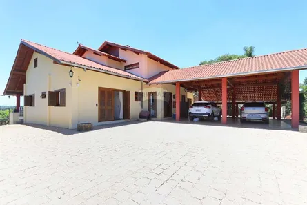 Fazenda / Sítio / Chácara com 4 Quartos à venda, 534m² no Colonia Santa Gabriela, Almirante Tamandaré