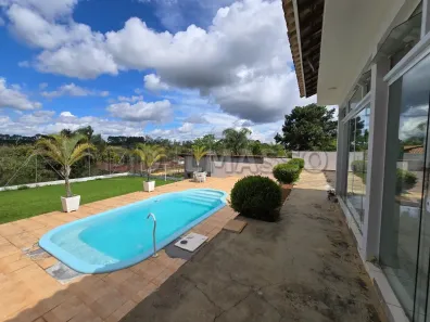 Fazenda / Sítio / Chácara com 4 Quartos para alugar, 1000m² no Curral, Ibiúna