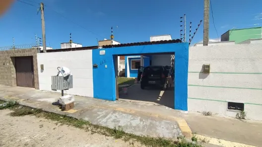 Casa com 2 Quartos para alugar, 72m² no Nova Esperança, Parnamirim