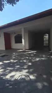 Casa com 3 Quartos para alugar, 200m² no Grã-Duquesa, Governador Valadares
