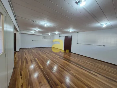 Conjunto Comercial / Sala para alugar, 100m² no Velha Central, Blumenau