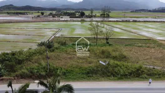 Galpão / Depósito / Armazém com 1 Quarto à venda, 1745m² no , Massaranduba