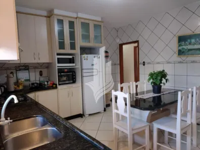 Casa com 3 Quartos à venda, 218m² no Itoupavazinha, Blumenau