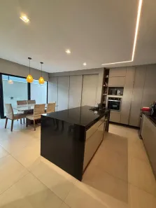 Casa de Condomínio com 3 Quartos para alugar, 160m² no Itararé, Campina Grande