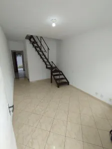 Casa de Vila com 2 Quartos para alugar, 60m² no Pendotiba, Niterói