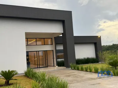 Fazenda / Sítio / Chácara com 4 Quartos à venda, 2194m² no , Mairinque