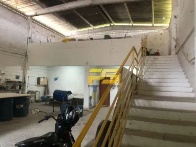 Galpão / Depósito / Armazém à venda, 227m² no Parque Esperança, Cabedelo