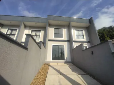 Sobrado com 2 Quartos para alugar, 88m² no Água Verde, Jaraguá do Sul