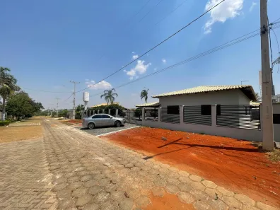 Casa de Condomínio com 3 Quartos à venda, 260m² no , Hidrolândia