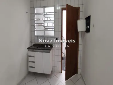 Casa com 1 Quarto para alugar, 45m² no Mirante de Jandira, Jandira