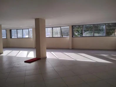 Prédio Inteiro para alugar, 1000m² no Vila Santa Cruz, Duque de Caxias