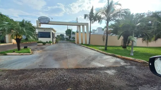 Casa de Condomínio com 3 Quartos à venda, 180m² no , Doutor Camargo