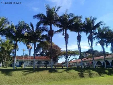 Fazenda / Sítio / Chácara com 6 Quartos para venda ou aluguel, 938m² no Curitibanos, Bragança Paulista