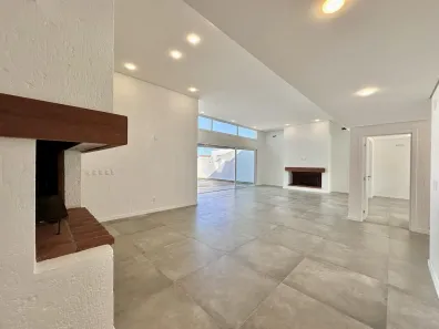 Casa de Condomínio com 3 Quartos à venda, 253m² no São José, Santa Maria