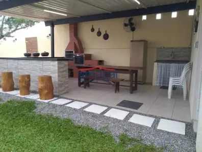Fazenda / Sítio / Chácara com 2 Quartos para alugar, 179m² no Veraneio Ijal, Jacareí