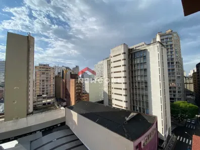 Kitnet à venda, 38m² no Centro, Curitiba
