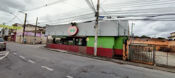Loja / Salão / Ponto Comercial à venda, 661m² no Centro, Esmeraldas