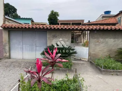 Casa com 4 Quartos à venda, 192m² no Vila Santo Antônio, Duque de Caxias