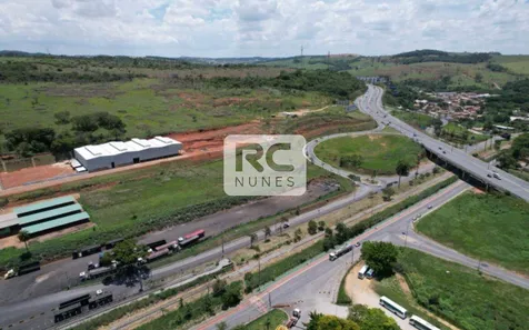 Galpão / Depósito / Armazém para alugar, 914m² no Santa Clara B, Vespasiano