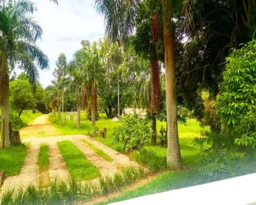 Fazenda / Sítio / Chácara com 8 Quartos para venda ou aluguel, 700m² no Pé do Morro, Cabreúva