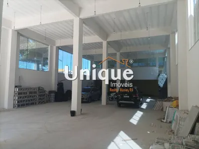 Galpão / Depósito / Armazém para alugar, 360m² no Reserva do Peró, Cabo Frio