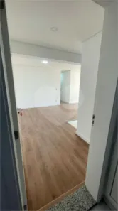 Apartamento com 3 Quartos para venda ou aluguel, 76m² no Jardim Tupanci, Barueri