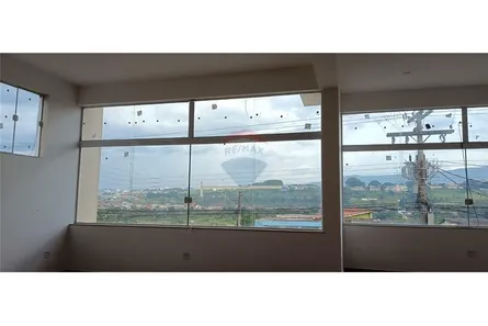 Loja / Salão / Ponto Comercial para alugar, 300m² no Jardim do Lago, Atibaia