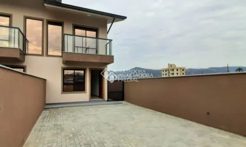 Sobrado com 2 Quartos à venda, 79m² no Centro, Paulo Lopes