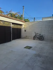 Casa com 3 Quartos para alugar, 190m² no Imbiribeira, Recife
