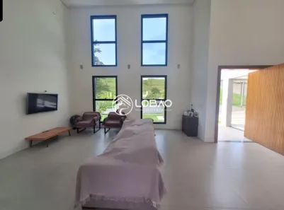 Casa de Condomínio com 3 Quartos à venda, 183m² no Parque Ipiranga, Resende