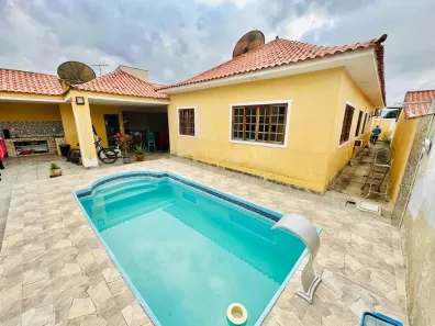 Casa com 4 Quartos à venda, 200m² no Parque Hotel, Araruama